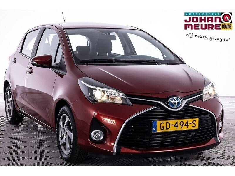 Rood Gebruikt 2015 Toyota Yaris Hatchback | € 14.490 (Eerlijke prijs) - Afbeelding 1/4