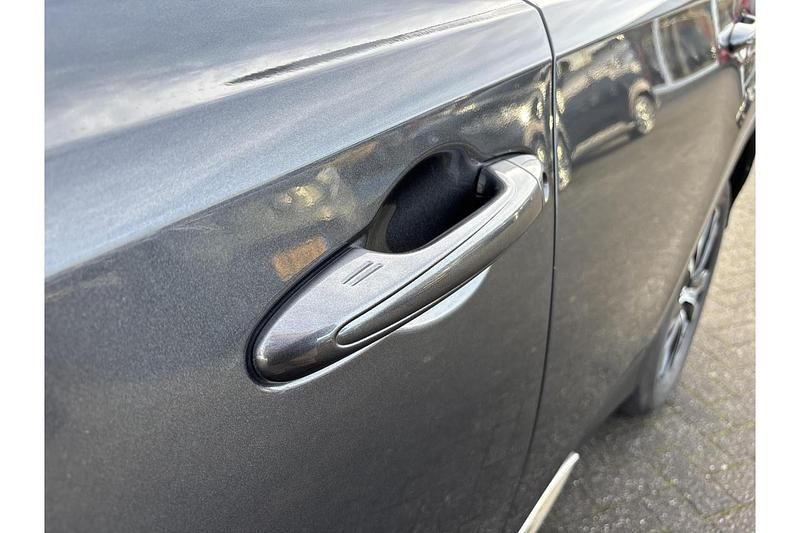 Grijs Occasion 2015 Toyota RAV4 Style SUV | € 20.935 (Eerlijke prijs) - Afbeelding 1/1