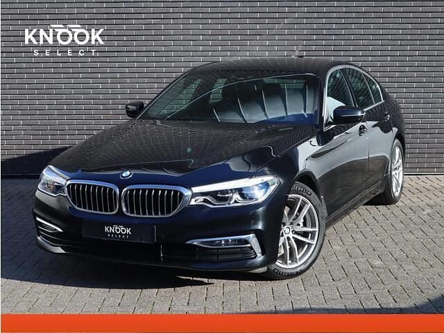 Zwart Gebruikt 2019 BMW 520 Executive Sedan | € 24.950 (Goede deal) - Afbeelding 1/4