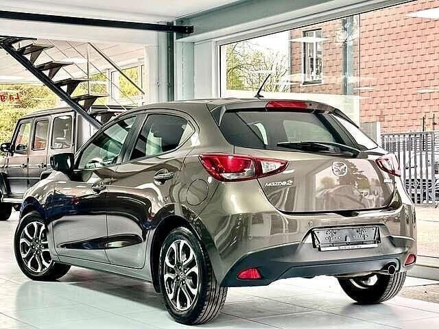 Occasion Mazda 2 90 PK (66 kW) 2015 Grijs Sedan