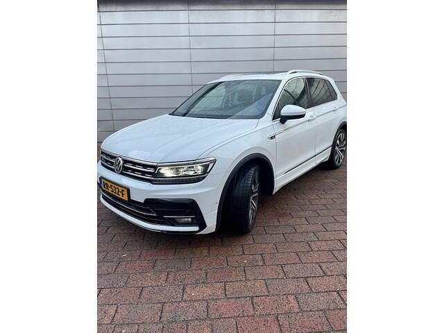 Wit Gebruikt 2018 VW Tiguan Highline SUV | € 30.999 (Duur) - Afbeelding 1/4