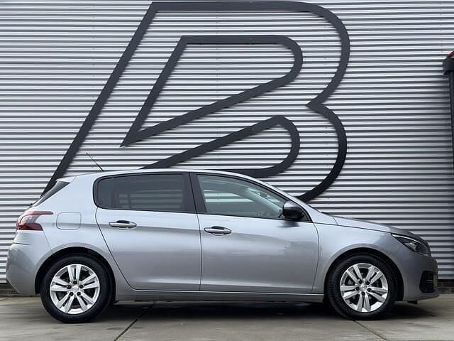 Occasion Peugeot 308 110 PK (80 kW) 2018 Grijs Hatchback
