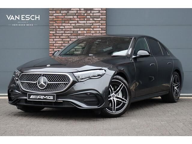 Occasion Mercedes E220 AMG line 200 PK (147 kW) 2024 Grijs Sedan