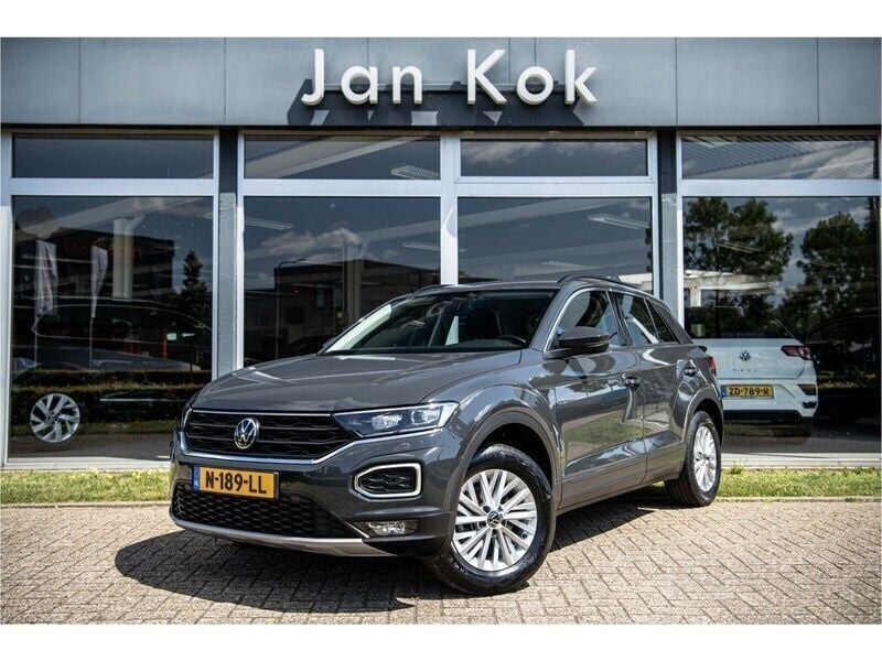 Grijs Gebruikt 2021 VW T-Roc Style SUV | € 20.900 (Eerlijke prijs) - Afbeelding 1/4