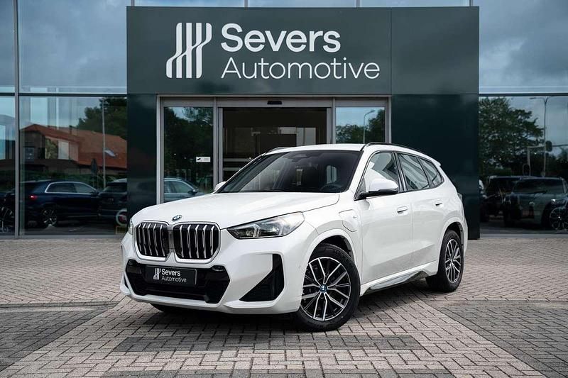 Wit Gebruikt 2025 BMW X1 M Sport SUV | € 50.988 (Eerlijke prijs) - Afbeelding 1/4