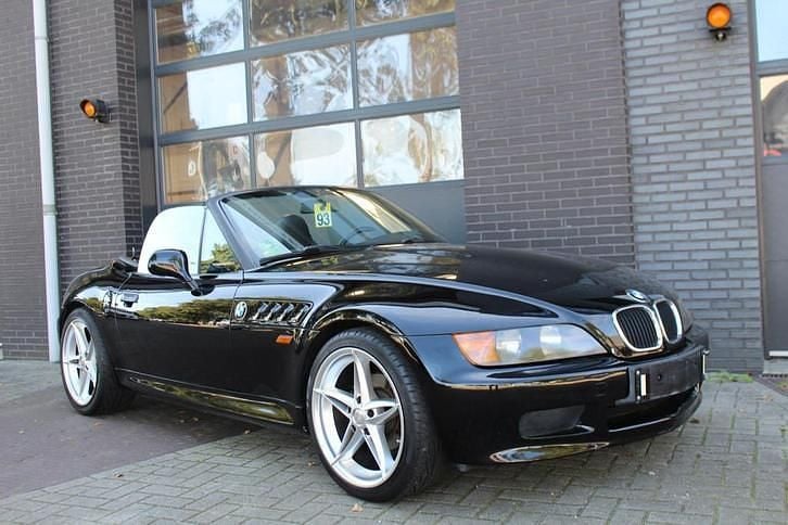 Zwart Gebruikt 1996 BMW Z3 Cabriolet | € 7.250 - Afbeelding 1/4