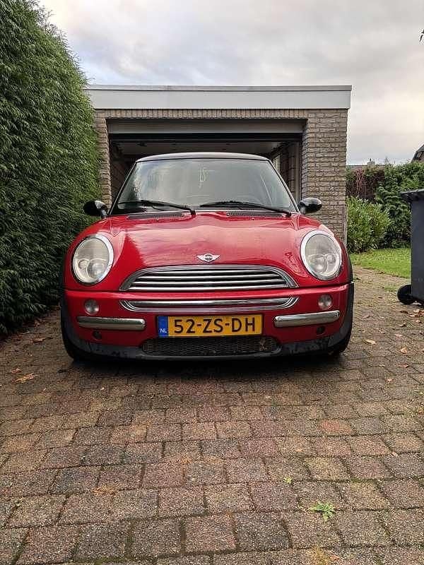 Gebruikt 2004 Mini Cooper Hatchback | € 1.800 - Afbeelding 1/4