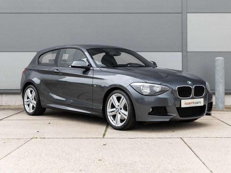 Zilver Gebruikt 2014 BMW 118 M Sport Hatchback | € 12.995 (Iets duurder) - Afbeelding 1/4