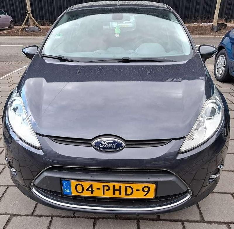 Blauw Gebruikt 2011 Ford Fiesta Titanium Hatchback | € 2.200 (Super prijs) - Afbeelding 1/4