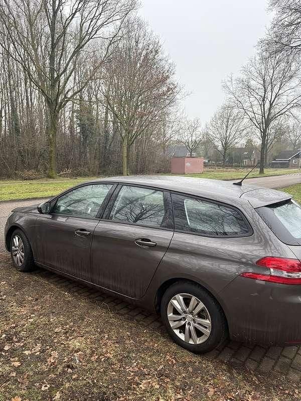 Occasion Peugeot 308 110 PK (80 kW) 2015 Grijs MPV