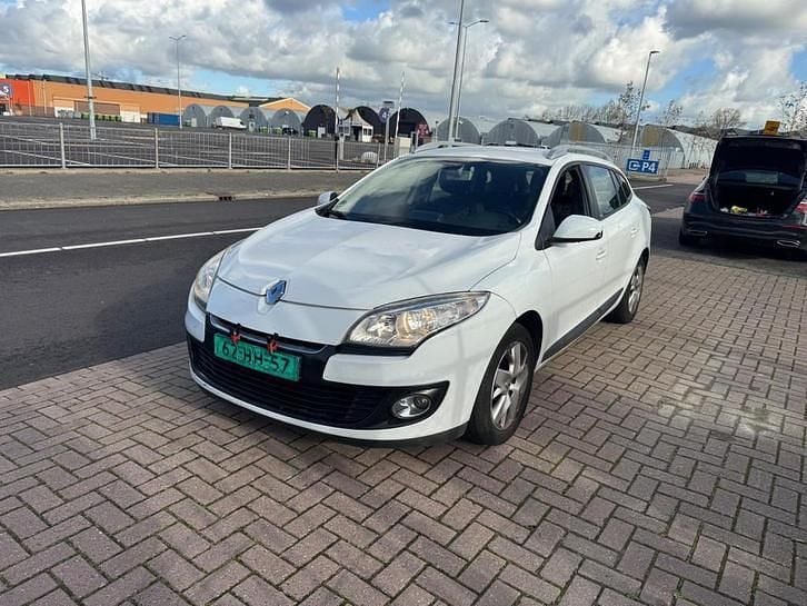 Gebruikt 2012 Renault Mégane III Expression Stationwagen | € 1.950 (Super prijs) - Afbeelding 1/4