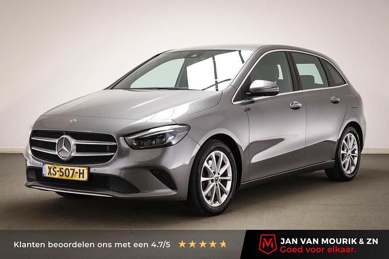 Grijs Occasion 2019 Mercedes B200 Premium MPV | € 23.695 (Iets duurder) - Afbeelding 1/4