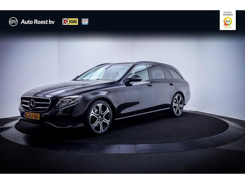 Zwart Gebruikt 2018 Mercedes E200 Avantgarde Stationwagen | € 28.750 (Goede deal) - Afbeelding 1/4