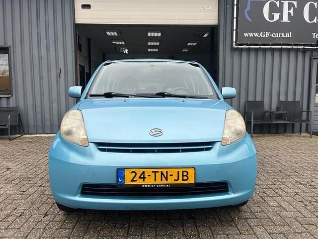 Occasion Daihatsu Sirion 87 PK (63 kW) 2006 Blauw Hatchback