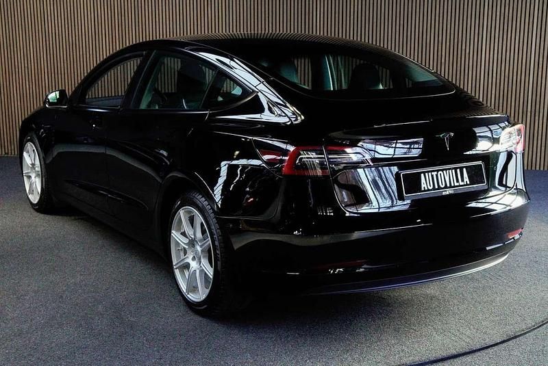 Occasion Tesla Model 3 RWD 235 kW (320 PK) 2022 Zwart Sedan