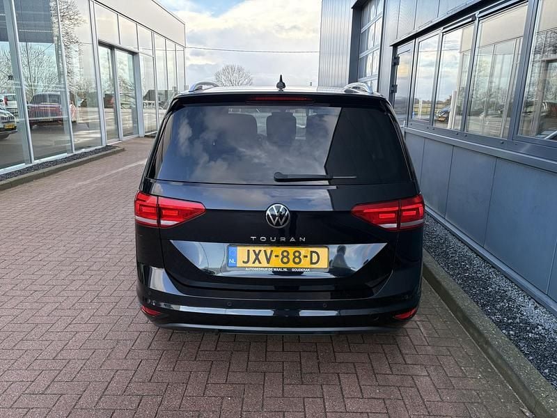 Occasion VW Touran Highline 2026 Zwart MPV