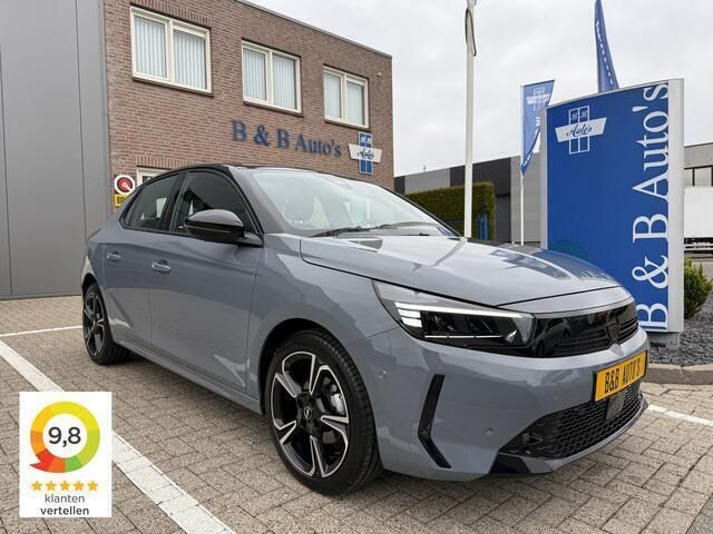 Grijs Gebruikt 2024 Opel Corsa Ultimate Hatchback | € 21.850 (Iets duurder) - Afbeelding 1/4