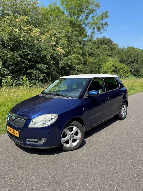 Blauw Gebruikt 2010 Skoda Fabia Tour Hatchback | € 3.900 (Eerlijke prijs) - Afbeelding 1/4