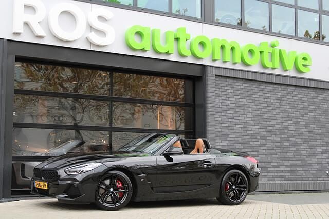 Zwart Gebruikt 2023 BMW Z4 Executive Cabriolet | € 49.950 - Afbeelding 1/4