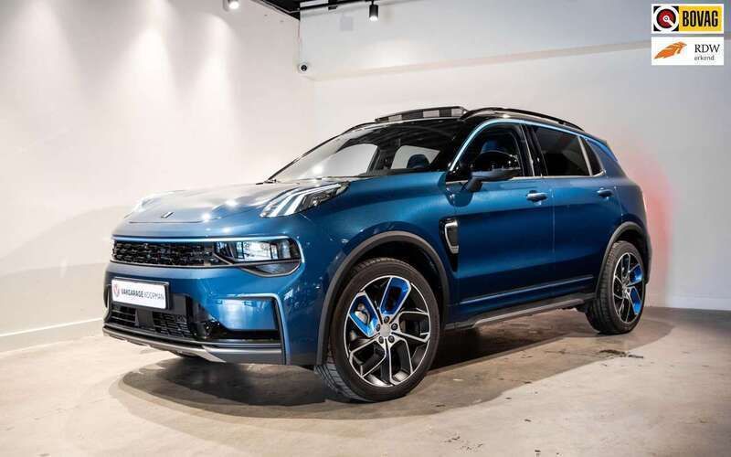 Blauw, metallic lak Gebruikt 2023 Lynk & Co 01 SUV | € 29.995 (Eerlijke prijs) - Afbeelding 1/4