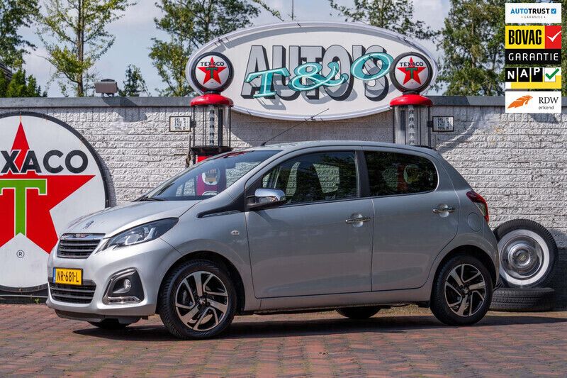 Grijs Gebruikt 2017 Peugeot 108 Collection Hatchback | € 9.450 (Eerlijke prijs) - Afbeelding 1/4