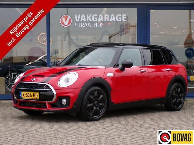 Rood Gebruikt 2016 Mini Cooper Clubman Business Stationwagen | € 17.500 (Eerlijke prijs) - Afbeelding 1/4