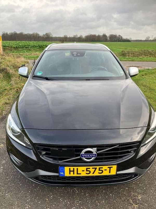 Zwart Gebruikt 2015 Volvo V60 Stationwagen | € 9.850 (Goede deal) - Afbeelding 1/4