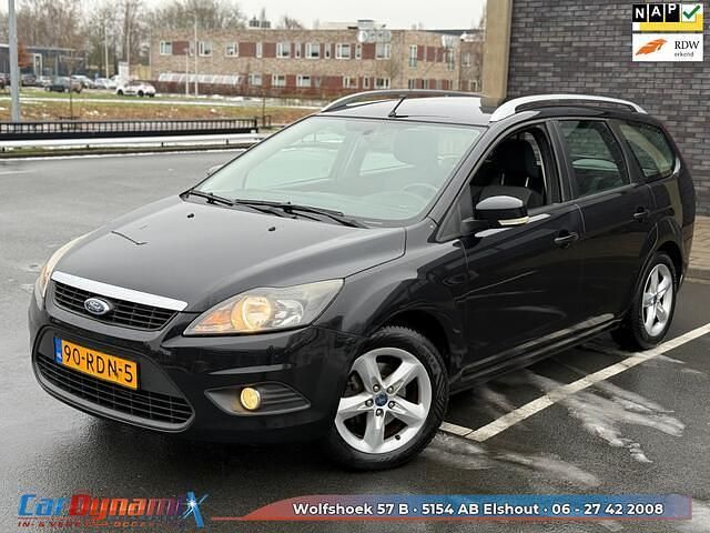 Zwart Gebruikt 2011 Ford Focus Stationwagen | € 2.749 (Eerlijke prijs) - Afbeelding 1/4