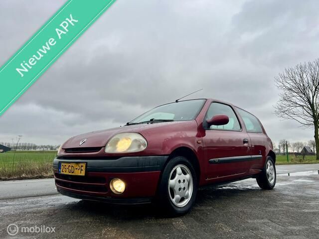 Rood Gebruikt 2000 Renault Clio II Hatchback | € 1.095 (Eerlijke prijs) - Afbeelding 1/4