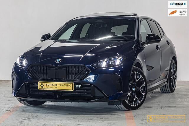 Blauw Gebruikt 2025 BMW 123 M Sport Hatchback | € 49.950 - Afbeelding 1/4