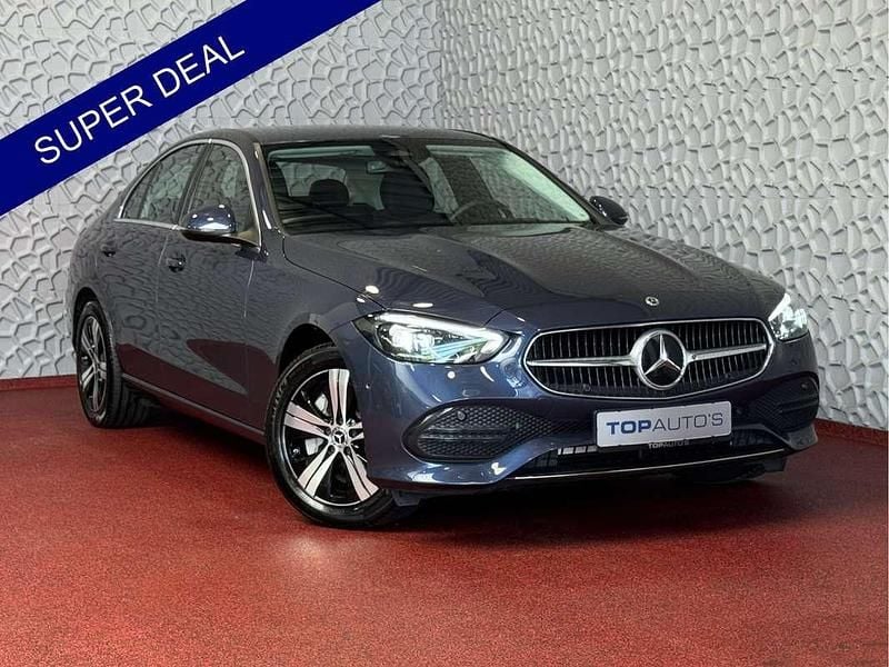 Blauw Gebruikt 2024 Mercedes C300e Avantgarde Sedan | € 46.740 (Goede deal) - Afbeelding 1/4