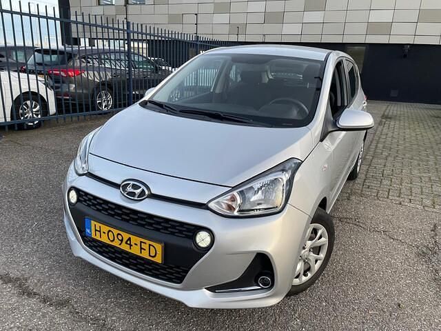 Grijs Occasion 2020 Hyundai i10 Comfort Hatchback | € 8.850 (Super prijs) - Afbeelding 1/4