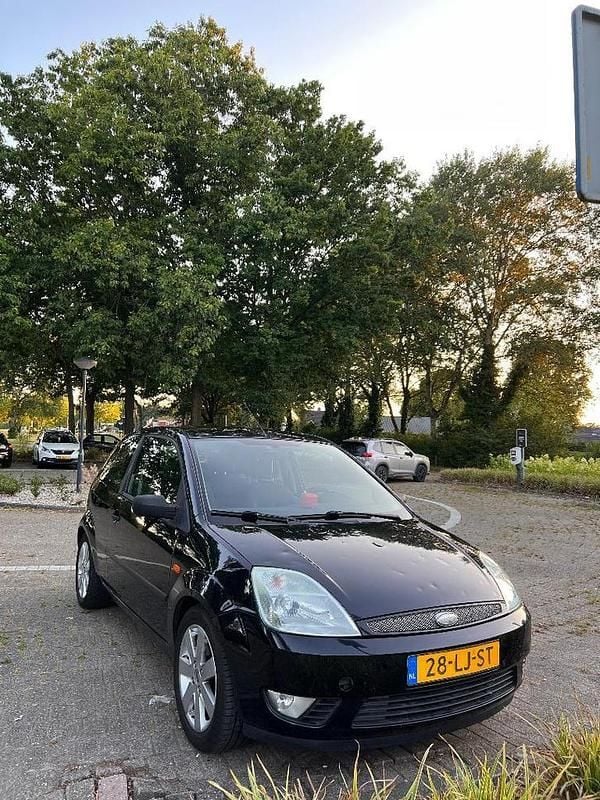 Gebruikt 2004 Ford Fiesta | € 800 (Super prijs) - Afbeelding 1/4