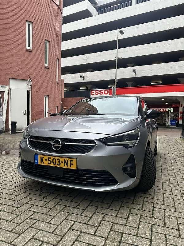 Grijs Gebruikt 2020 Opel Corsa GS Line Hatchback | € 16.500 (Eerlijke prijs) - Afbeelding 1/4