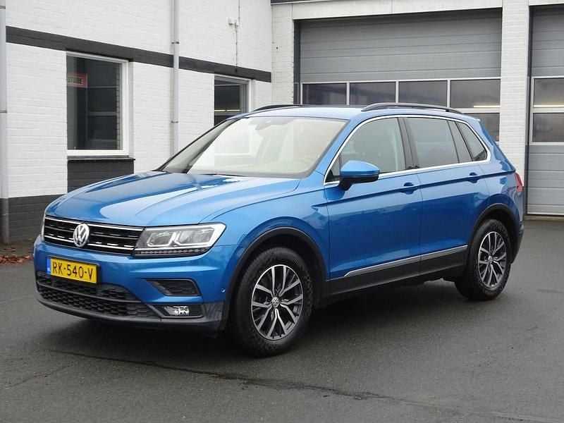 Blauw Gebruikt 2018 VW Tiguan Comfortline SUV | € 18.950 (Super prijs) - Afbeelding 1/4