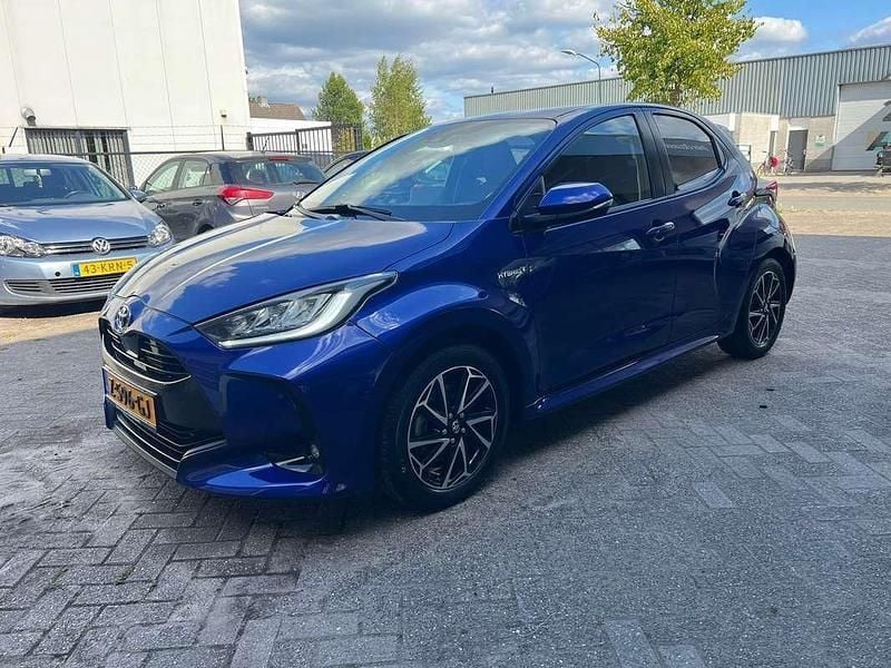 Blauw Gebruikt 2020 Toyota Yaris Hybrid Hatchback | € 19.250 (Eerlijke prijs) - Afbeelding 1/4