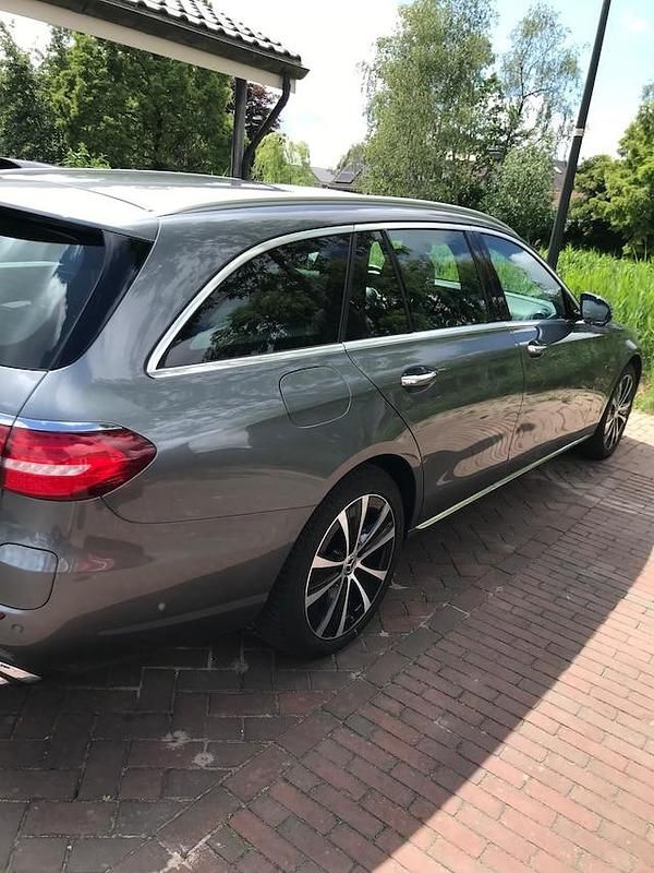 Occasion Mercedes E300 Avantgarde 2019 Grijs Stationwagen