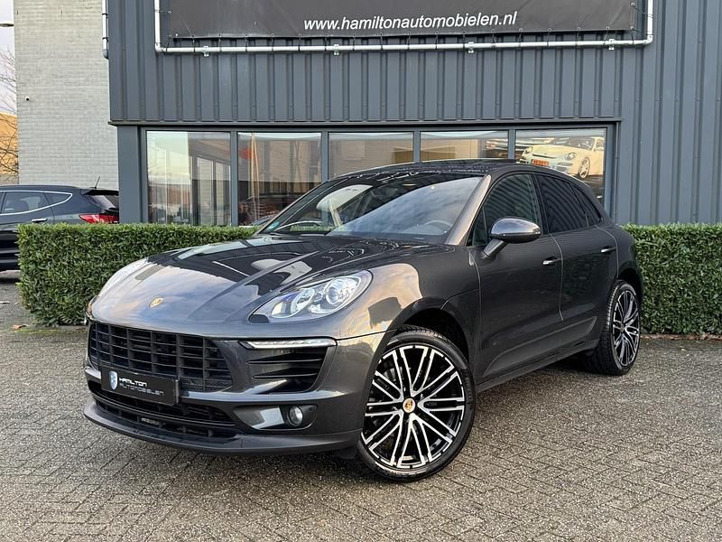 Grijs Occasion 2017 Porsche Macan SUV | € 31.950 (Eerlijke prijs) - Afbeelding 1/4