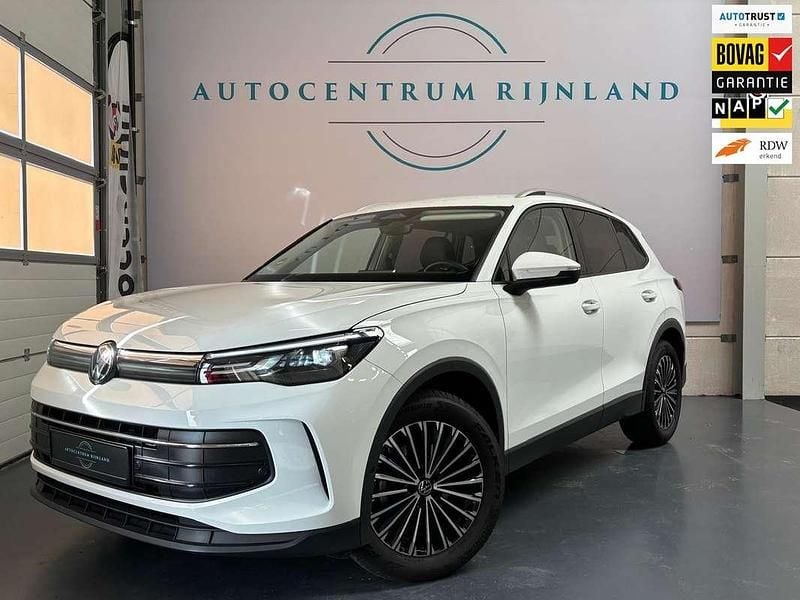 Wit Gebruikt 2025 VW Tiguan Edition SUV | € 38.899 (Goede deal) - Afbeelding 1/3