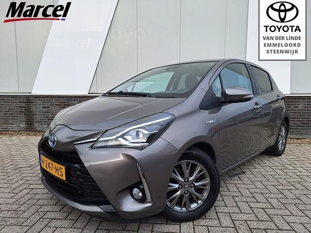 Grijs Gebruikt 2020 Toyota Yaris Hatchback | € 15.400 (Eerlijke prijs) - Afbeelding 1/3
