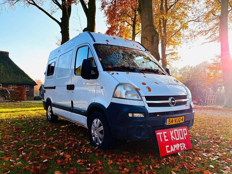 Wit Gebruikt 2007 Opel Movano Van | € 17.950 - Afbeelding 1/4