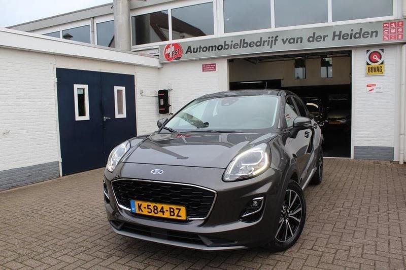Grijs Gebruikt 2020 Ford Puma Titanium SUV | € 16.950 (Super prijs) - Afbeelding 1/4