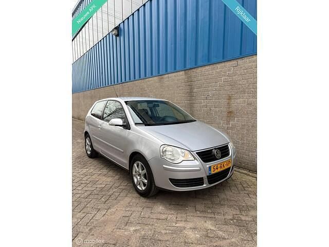 Occasion VW Polo 75 PK (55 kW) 2005 Grijs Hatchback