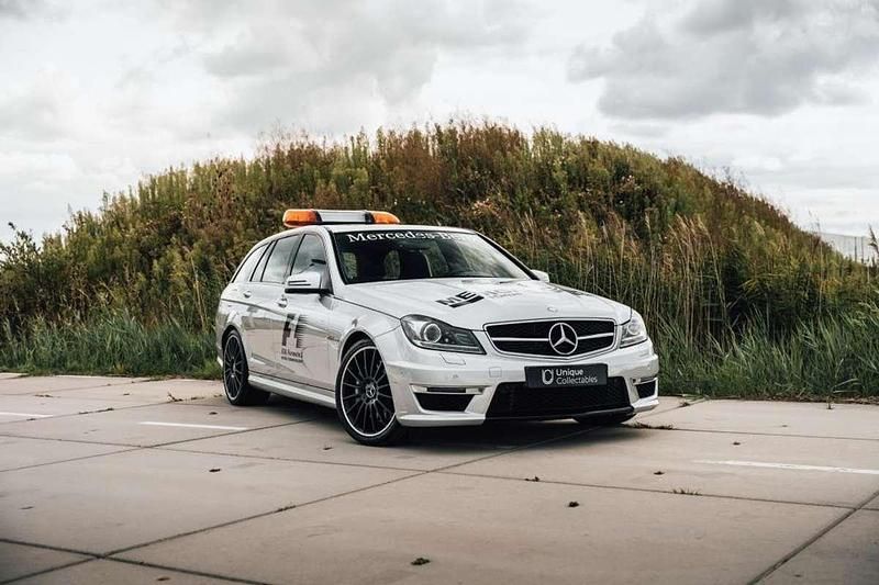 Grijs Gebruikt 2013 Mercedes C63 AMG AMG Stationwagen | € 44.950 (Duur) - Afbeelding 1/4