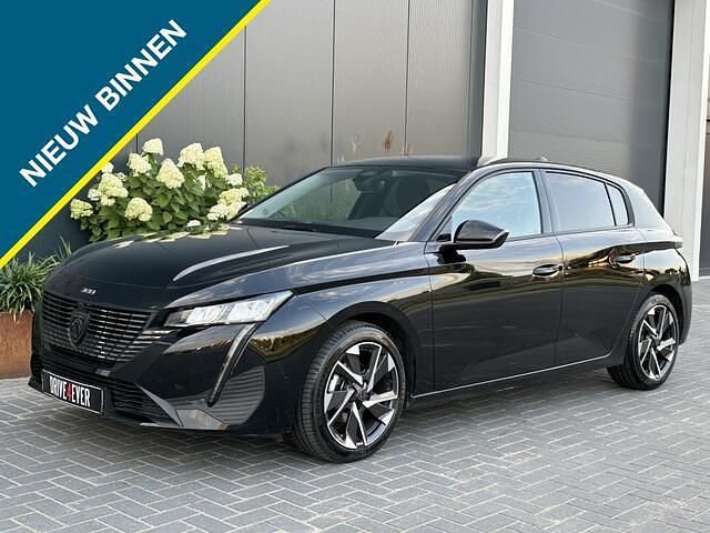 Zwart, metallic lak Gebruikt 2024 Peugeot 308 Allure Hatchback | € 23.995 (Super prijs) - Afbeelding 1/4