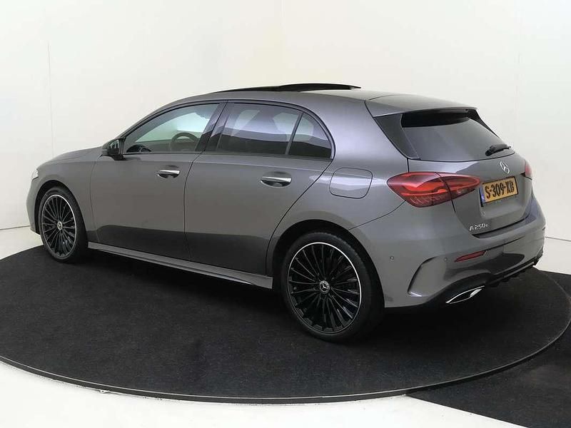 Occasion Mercedes A250 AMG line 218 PK (160 kW) 2023 Grijs Hatchback