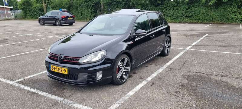 Zwart Gebruikt 2009 VW Golf VI GTI Stationwagen | € 8.000 (Goede deal) - Afbeelding 1/4