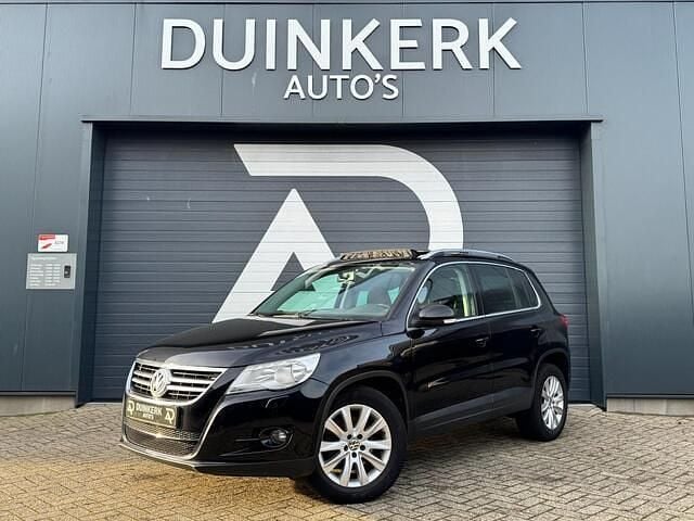 Zwart Occasion 2009 VW Tiguan Trendline SUV | € 4.450 (Goede deal) - Afbeelding 1/4