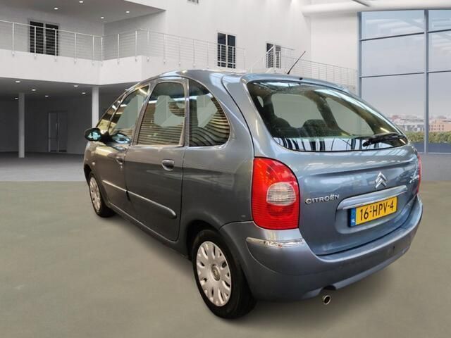 Grijs Gebruikt 2007 Citroën Xsara Picasso MPV | € 2.495 (Duur) - Afbeelding 1/4