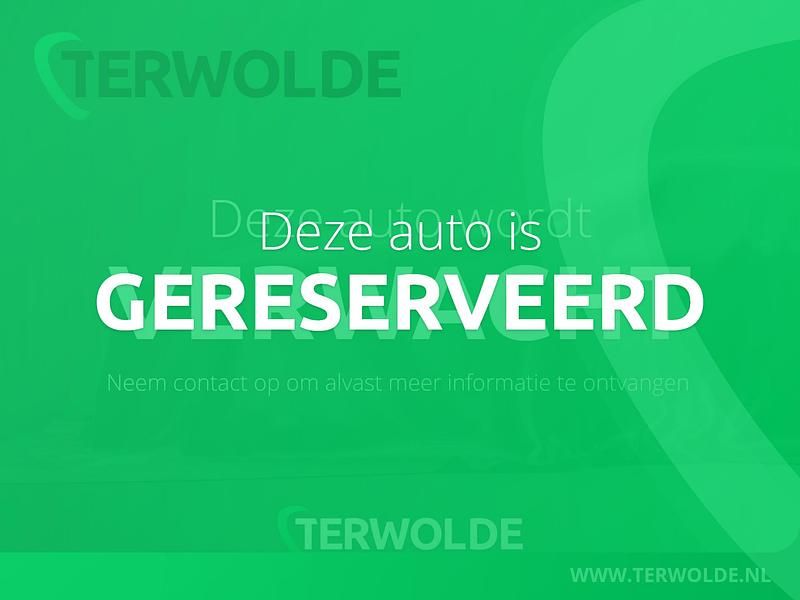 Zwart Occasion 2018 Dacia Sandero Hatchback | € 8.840 - Afbeelding 1/1